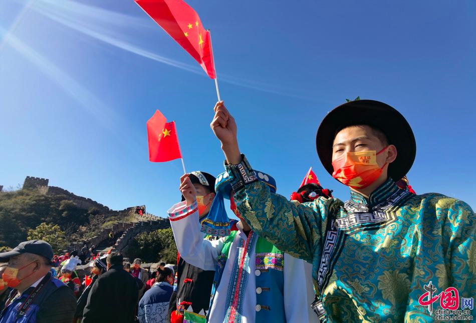 金山岭长城秋季最美时节,为庆祝建党100周年和庆祝中华人民共和国成立