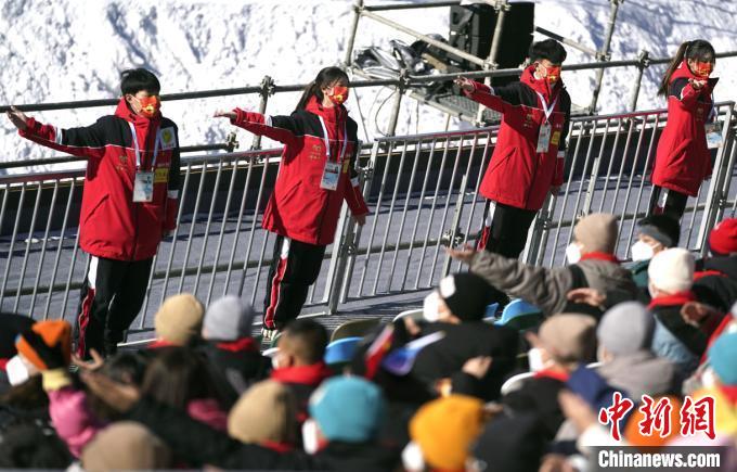 冬奧賽會志願者是怎樣練成的？給1.9萬人設23門必修課