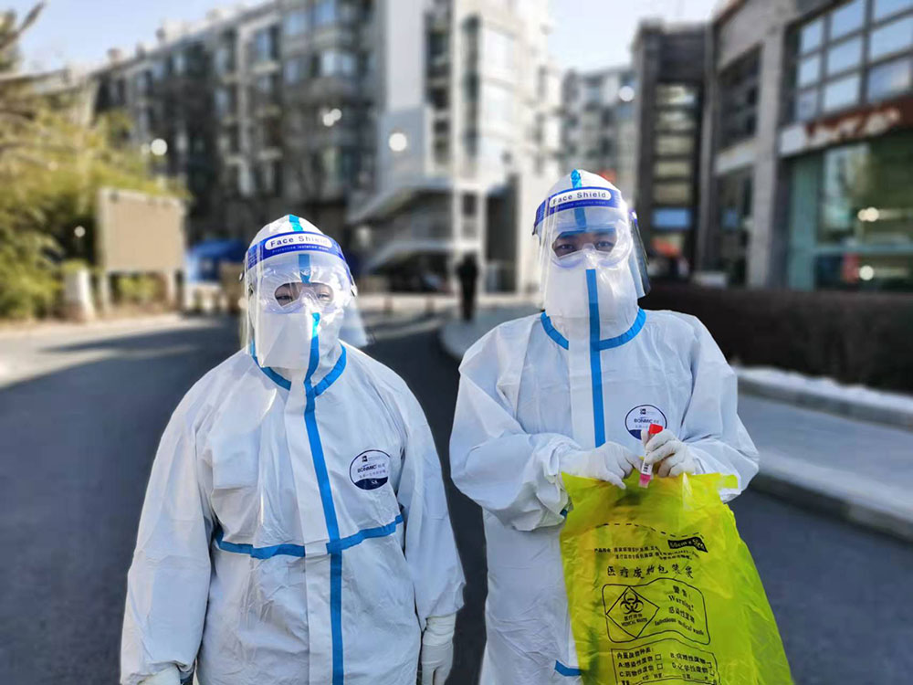 "致敬危难间挺身而出的平凡人"一位中学生眼中的抗