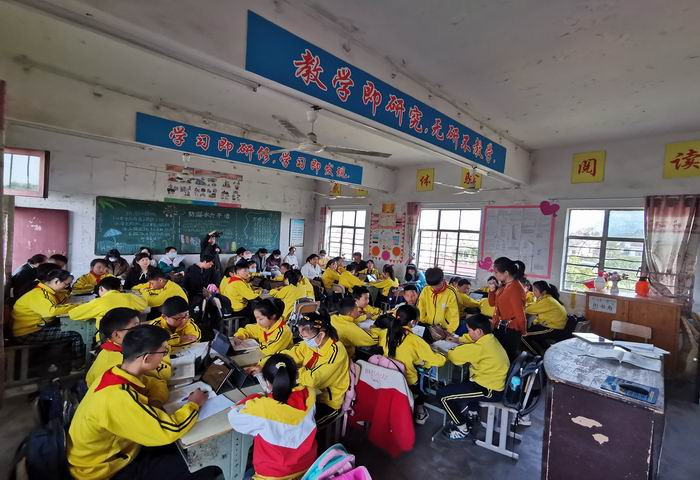 恰当应用信息化的课堂教学,能很好地激发学生的学习兴趣,提高学生的