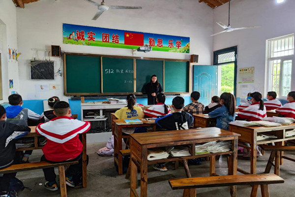 庐江县龙桥镇学校开展减轻灾害风险守护美好家园系列活动