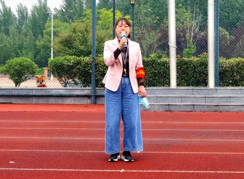 庐江县城西小学举行512防震减灾应急疏散演练活动