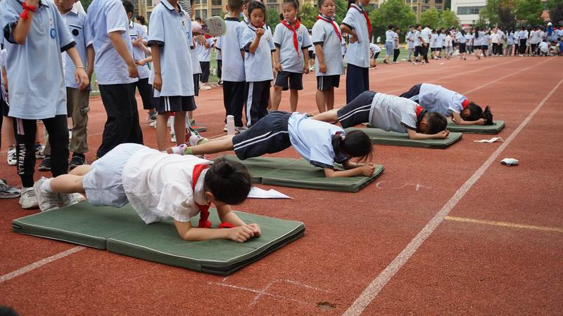 六一嗨翻天等你来挑战合肥经开自贸区实验学校校园吉尼斯挑战赛火热