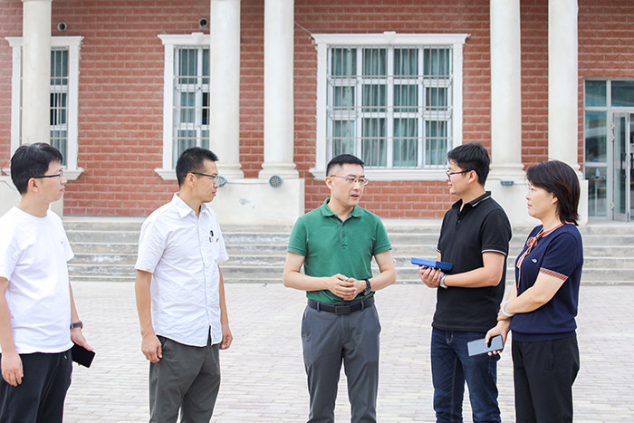 淮北師範大學黨委書記張立馳一行到新疆看望慰問在校生及畢業生