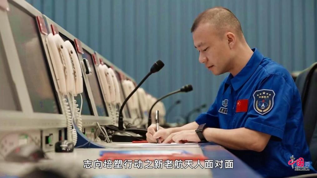 西昌卫星发射中心为一线航天人送上"文化年货"