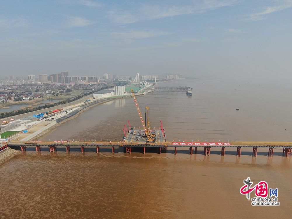 尊凯实业世界最长跨海高速铁路桥海上工程开工[组图]|江外江论
