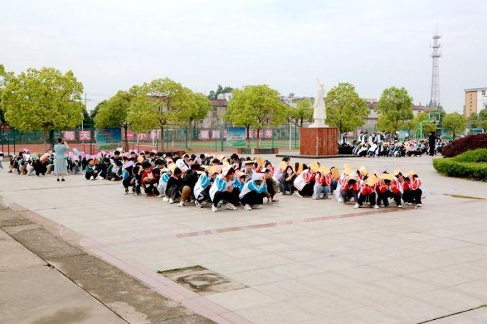 庐江乐桥中学开展512防震减灾疏散演练活动