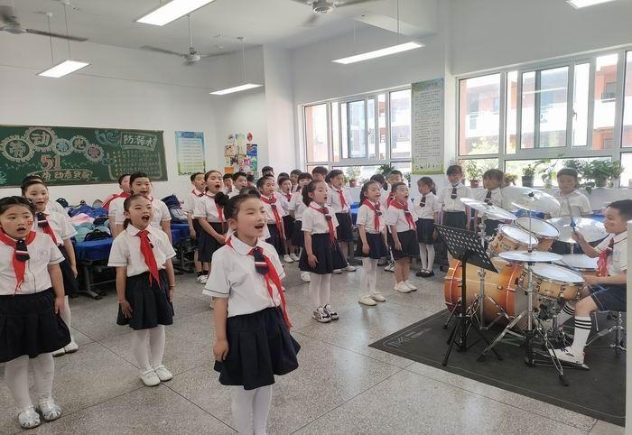 童声唱响和美旋律庐江县城南小学举行校歌演唱比赛