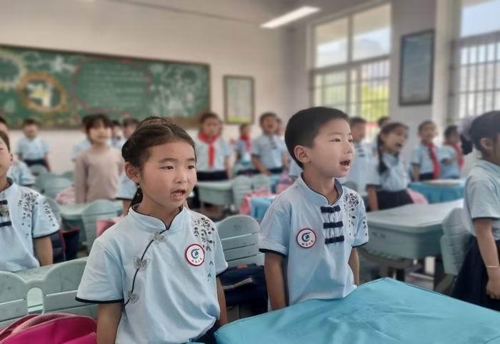 童声唱响和美旋律庐江县城南小学举行校歌演唱比赛