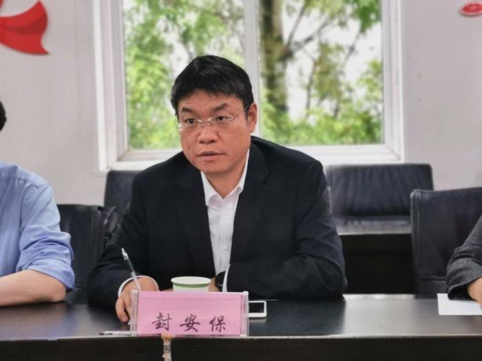 合肥市封安保名校长工作室走进庐江泥河中学开展调研交流活动