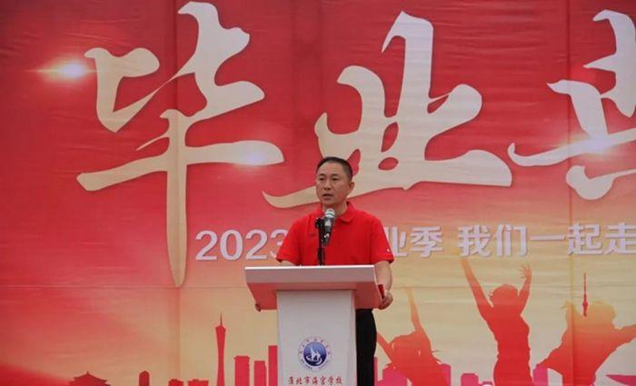 淮北市海宫学校举行九年级毕业典礼