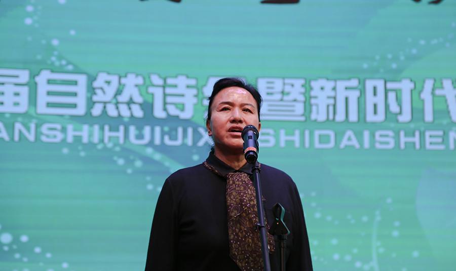 当前位置:>甘南州人大常委会主任扎西草最后宣布《诗刊》第二届自然诗