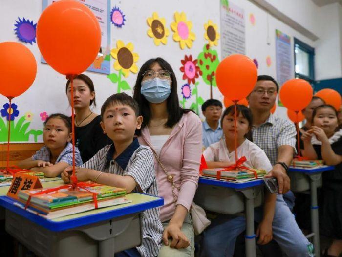怀远县城关小学举行2023年秋季一年级新生入学仪式