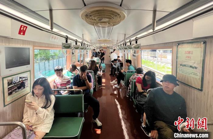 乘着地铁穿越 “时光列车”在北京常态化运营