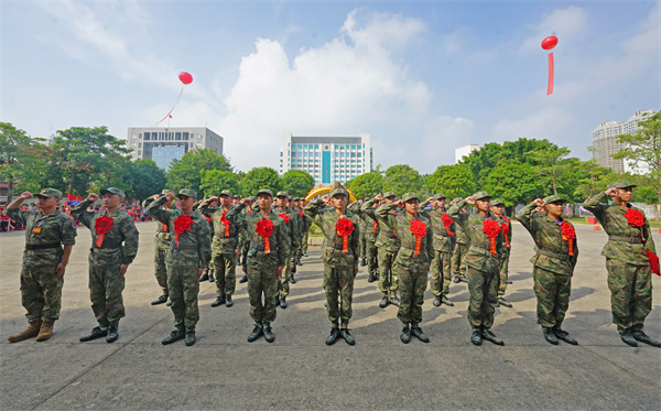 泉州团市委副书记郭图片