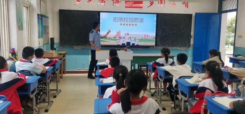 庐江县冶父山镇中心小学开展送法进校园活动