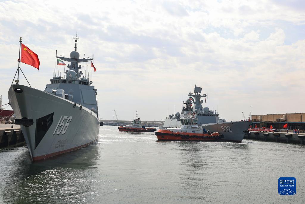中国海军护航编队友好访问科威特