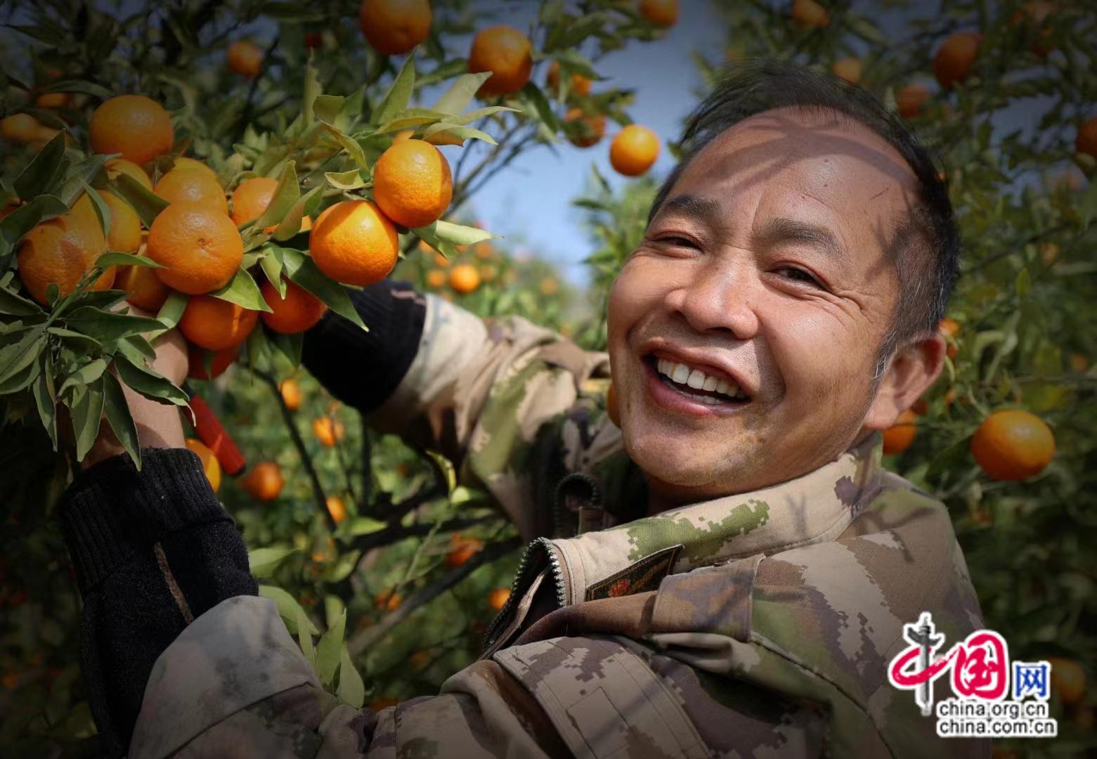 湖南隆回中國人把銅盆山變成花果山