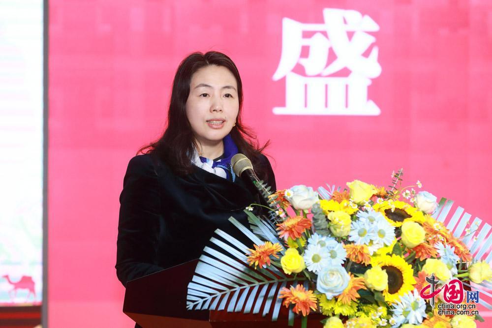 中国-中亚五国青年新锐设计交Kaiyun网址 开云流展暨丝路拾珍—丝绸之路非物质文化遗产展在榆林开幕(图5)