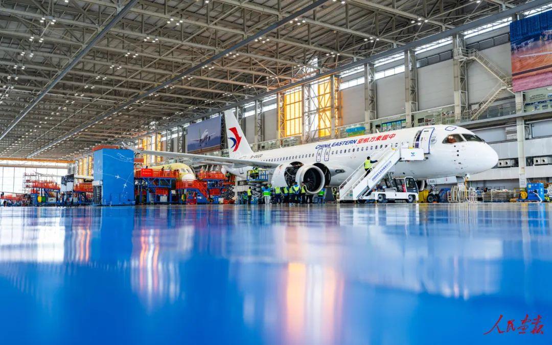 新春走基层c919春运首秀国产大飞机带你回家