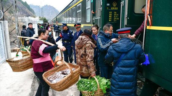 春运70年，铁路速度见证时代之变