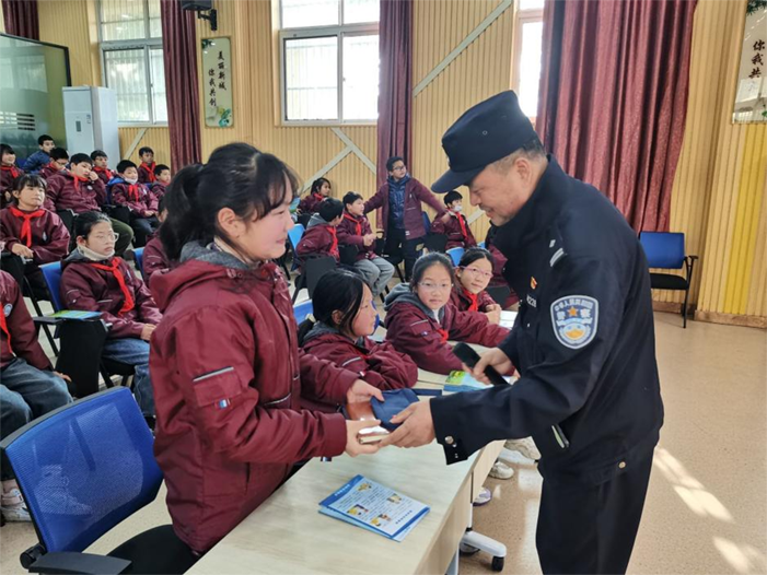 禁毒春风拂新城关爱幼苗润童心合肥市新城小学禁毒宣传进校园活动