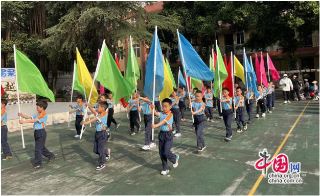 "趣"享运动,"味"你喝彩 乐山通江小学丰富校园文化生活