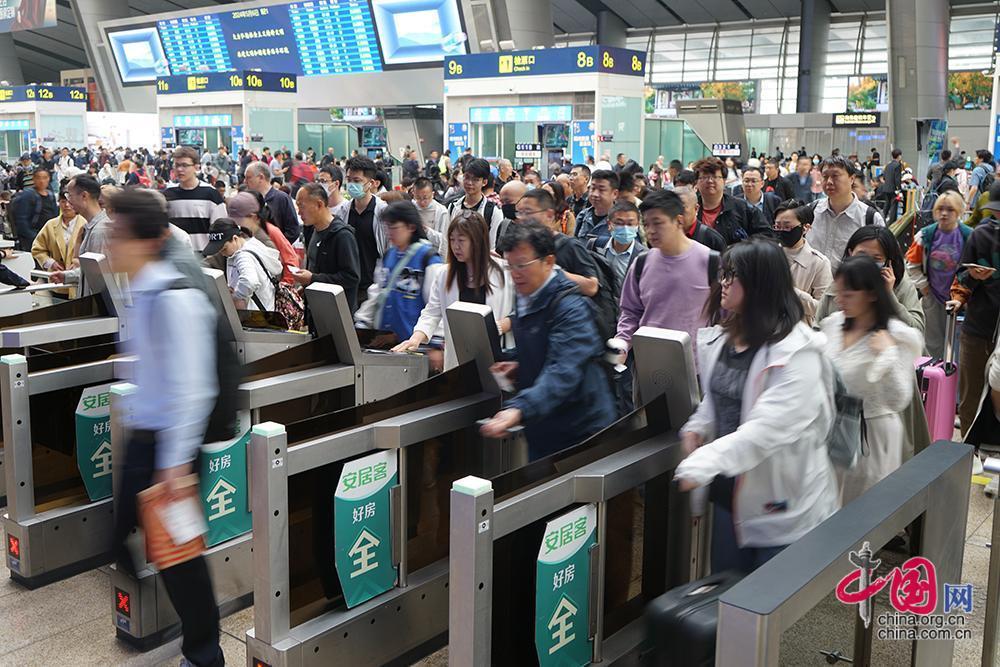 累计发送旅客1132.7万人次 中国铁路北京局五一假期运输圆满收官