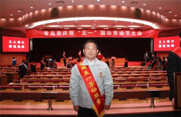 王健:将无水染色技术推向巅峰的人