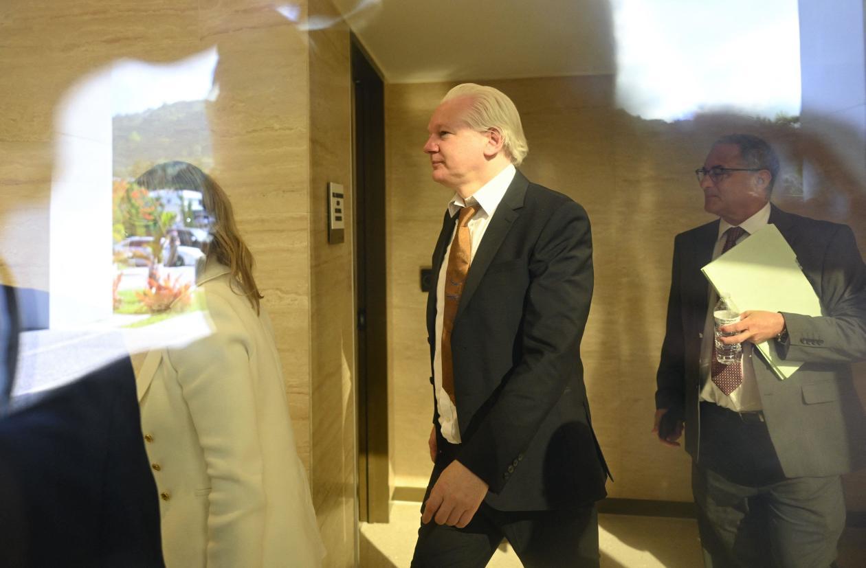 抗争14年后，他以认罪换取自由……一文读懂阿桑奇事件始末_中国网