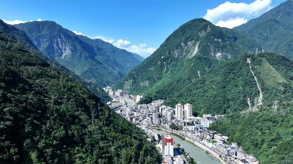 四川旅游线路参考价 117461382_ea7eea62-807d-4657-892a-4da92b0040bb.jpeg