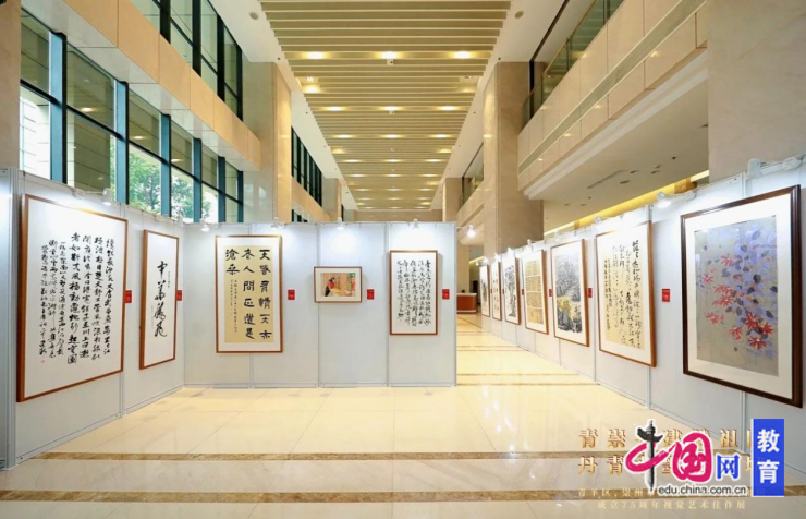 成都市美术家协会名誉主席姚叶红,成都市书法家协会副主席康俊