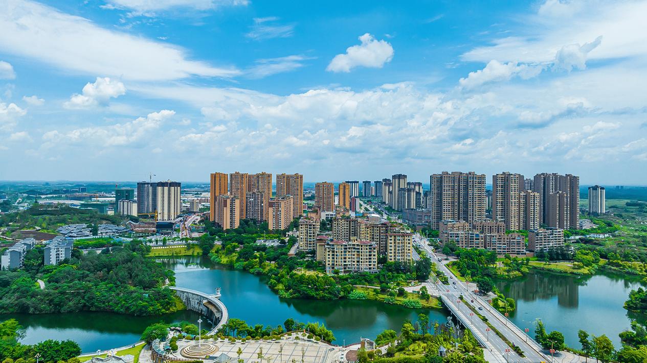 离四川自贡最近的城市(离自贡近的旅行地点有哪里?)