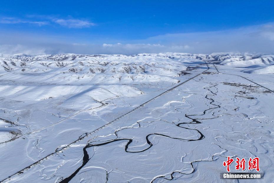 青海西宁至四川成都铁路四川段首座隧道顺利贯通_中国网