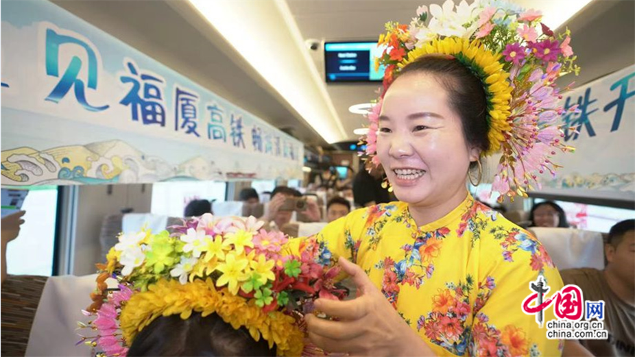 簪花穿越时空隧道，高铁时代的文化密码