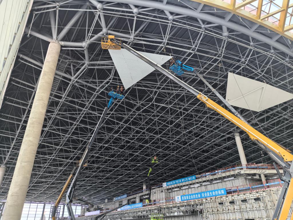 赢得“第14五年计划”，并与最后的战斗作战。