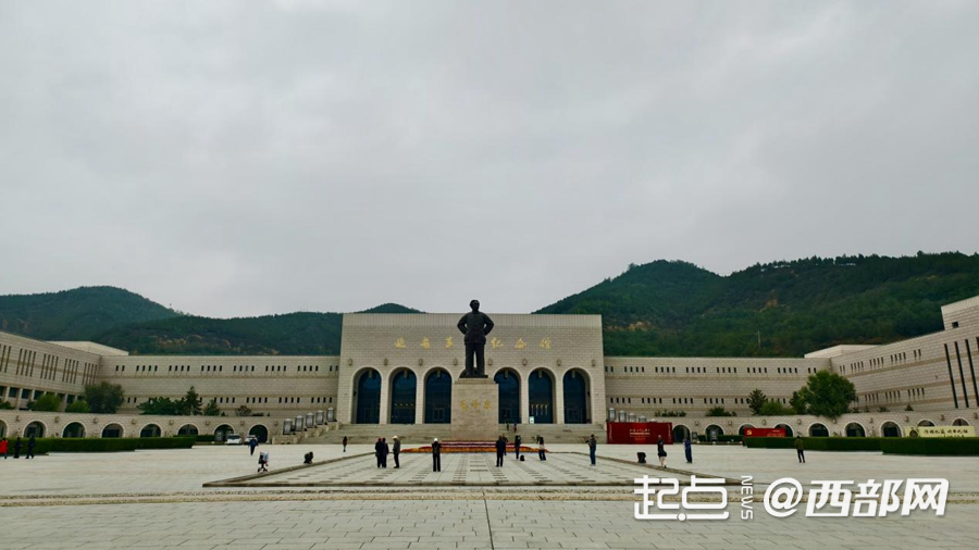 在延安 读好这本“永远读不完的书”