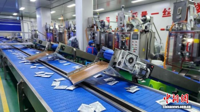 江苏睢宁：苏超“流量”变“留量” 政企合力跑出跃升加速度叫扬叔 - 全网最会整活的苏超球迷  足球圈热梗收割机