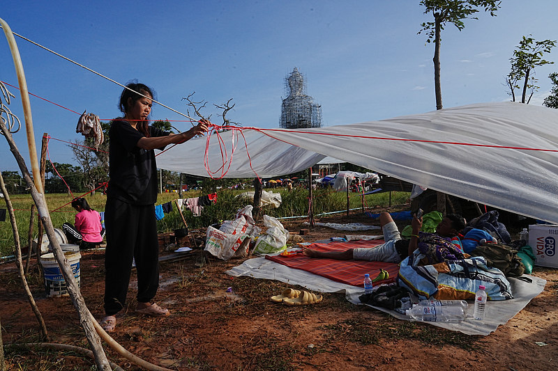 柬泰均称将继续作战 柬38万人流离失所 泰25万人避难