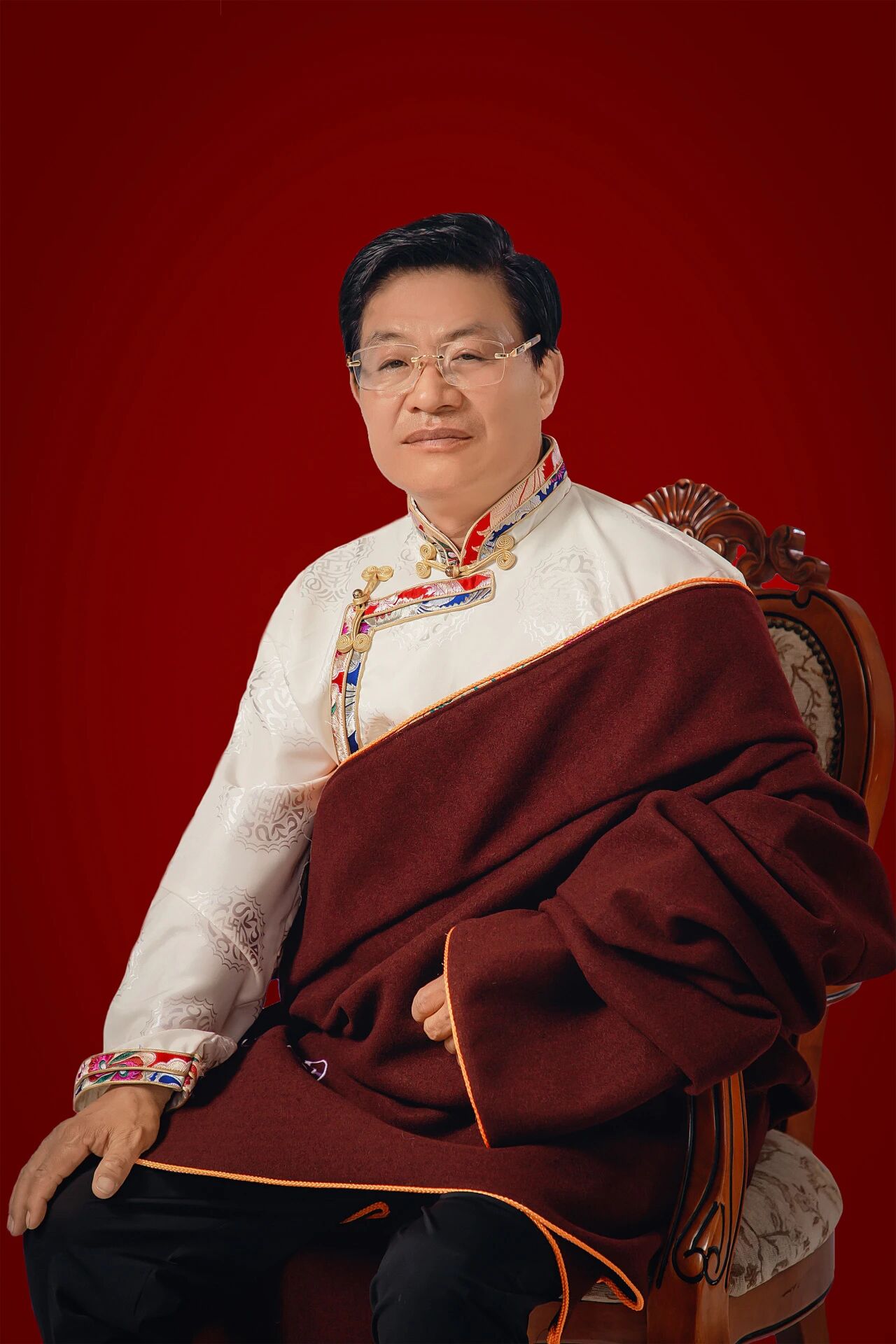 25 扎西尖措单人照.jpg