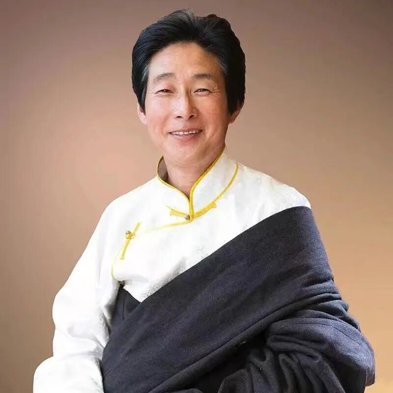 20 夏吾角单人照.jpg