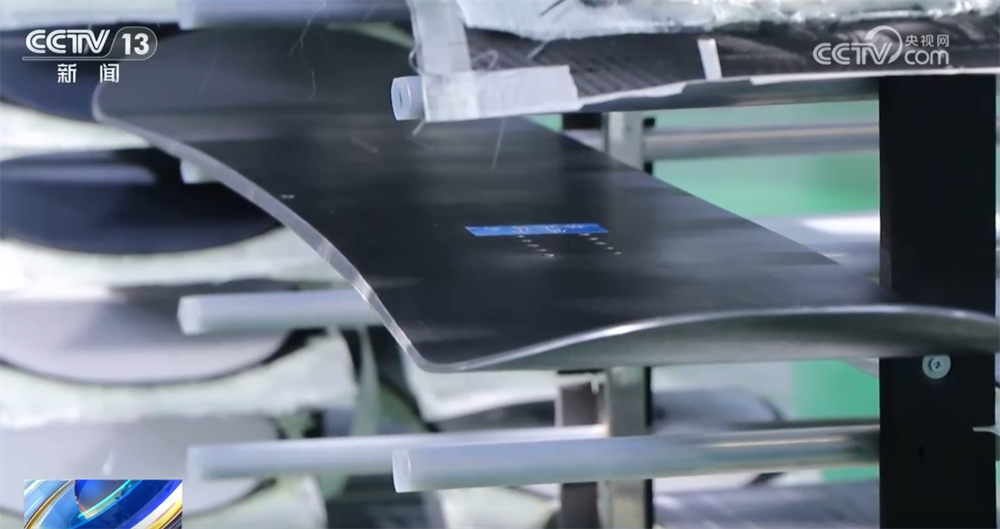 “无门槛”冰雪运动激活“冰雪经济”新引擎装备拼科技加速“走出去”(图5)