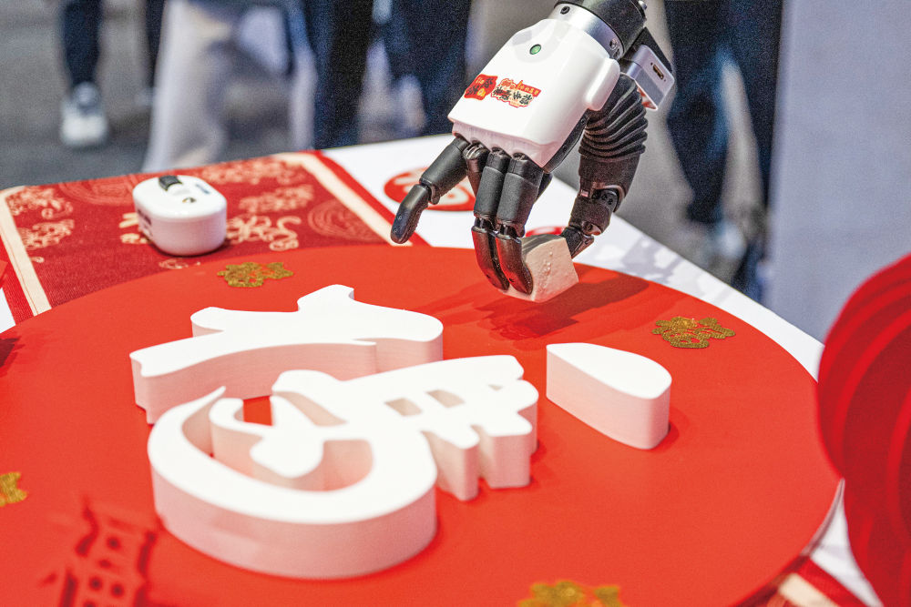 武汉:一城科技星火托举创新高地(图1)