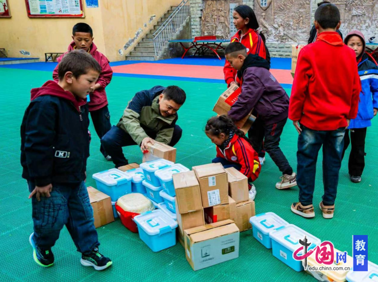 以教育帮扶为抓手绘就双流巴塘对口支援民族团结新画卷(图2)