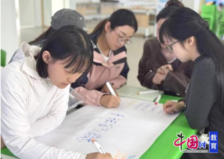 宜宾屏山金沙江幼儿园多维度开展安全隐患排查与防范实践教研活动(图1)