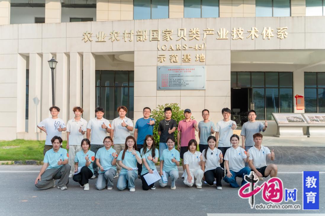 江西传媒职业学院“法治赣鄱行”实践队走进都昌县周溪镇开展生态环境法典学习宣传(图5)