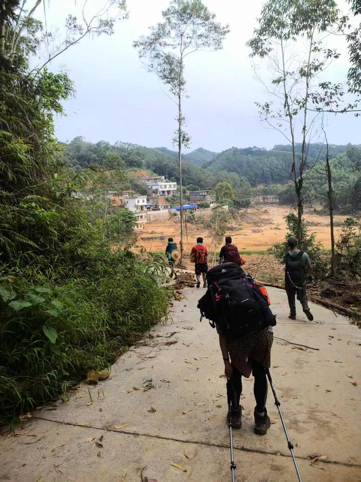 北大第一医院黄牛号贩子票贩子代网上预约代挂号电话放弃旅行驰援灾区 29岁青年志愿者救灾一线不幸去世