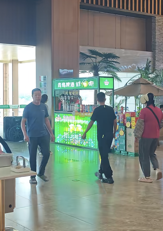 上海交通大学附属第九人民医院林嘉盈医生黄牛预约代挂号电话山东潍坊一高速服务区设啤酒档口引热议,服务区回应