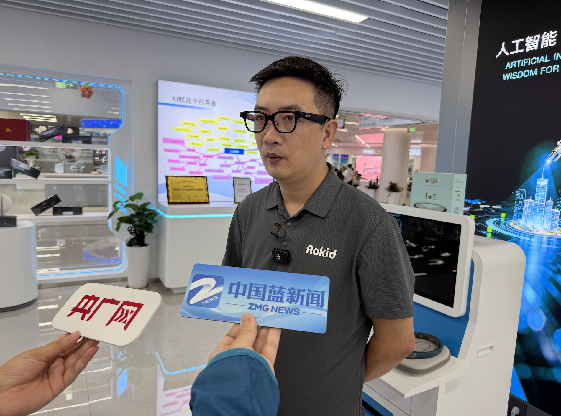 
暨南大学附属第一医院黄牛号贩子票贩子代网上预约代挂号电话开局之年看中国丨义乌全球数贸中心里的新气象