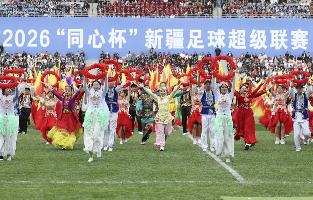 绿茵“织网”足球串起新疆城乡新活力(图1)